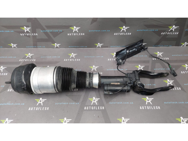 Амортизатор передній лівий, пневмостійка A1663204166, R309513905, A1663233500 Mercedes GL GLE ML Class W166 бу
